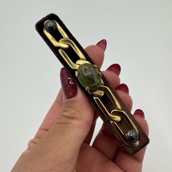 Louis Vuitton M64994 Hair Clip - Picture 3 of 12